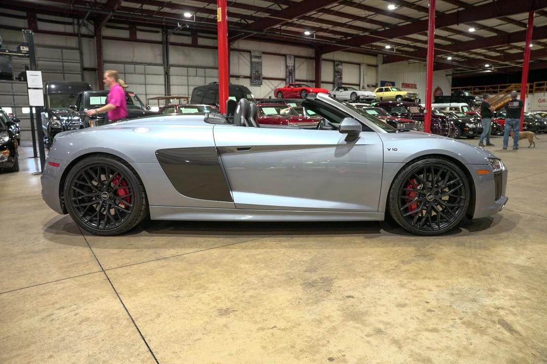 2018 Audi 4S R8 - Image 10 of 31