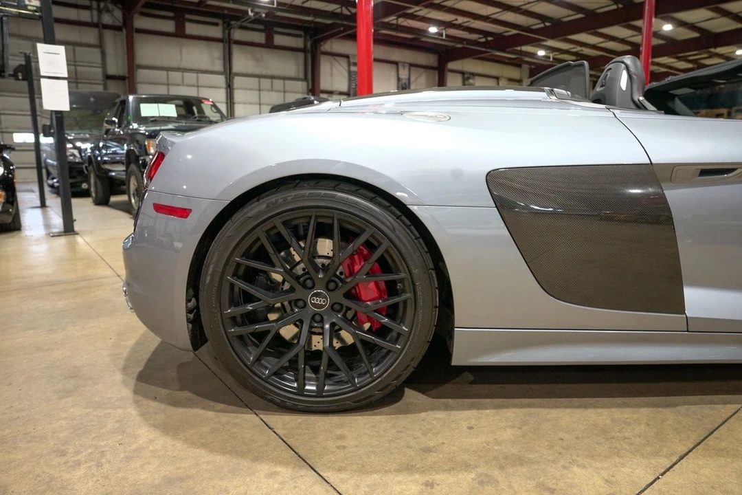 2018 Audi 4S R8 - Image 9 of 31