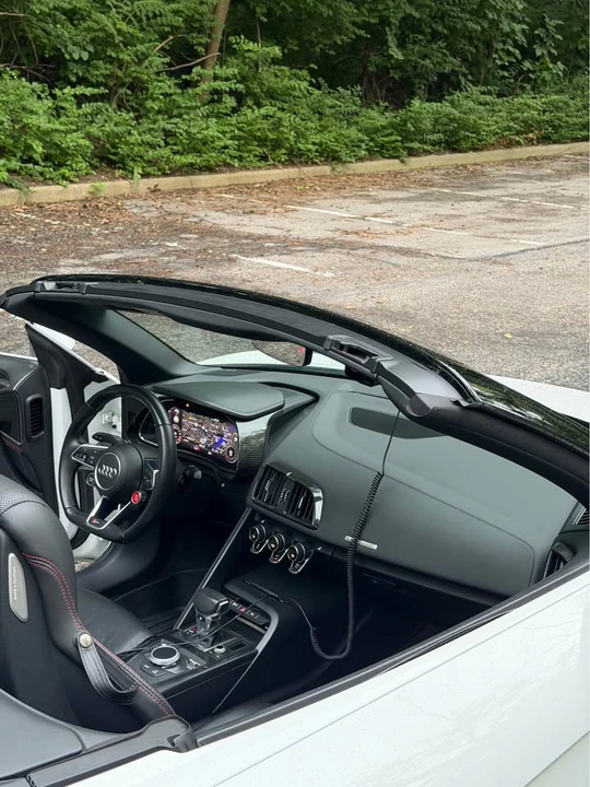 2018 Audi 4S R8 - Image 9 of 12