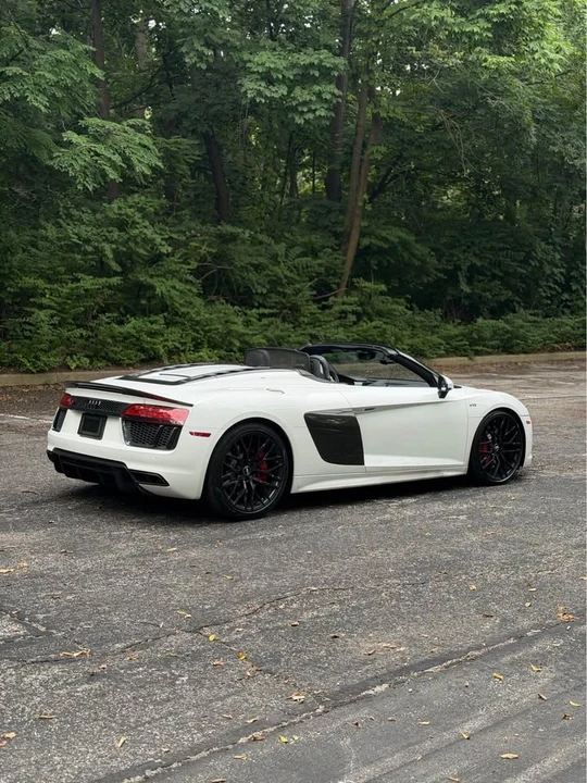 2018 Audi 4S R8 - Image 10 of 12