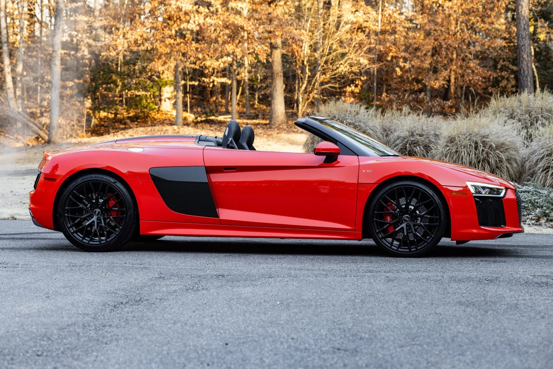 2018 Audi 4S R8 - Image 8 of 31