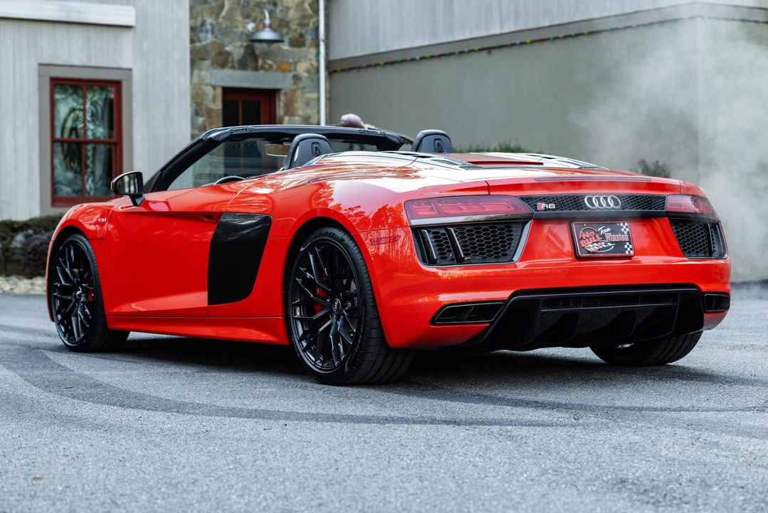 2018 Audi 4S R8 - Image 14 of 31