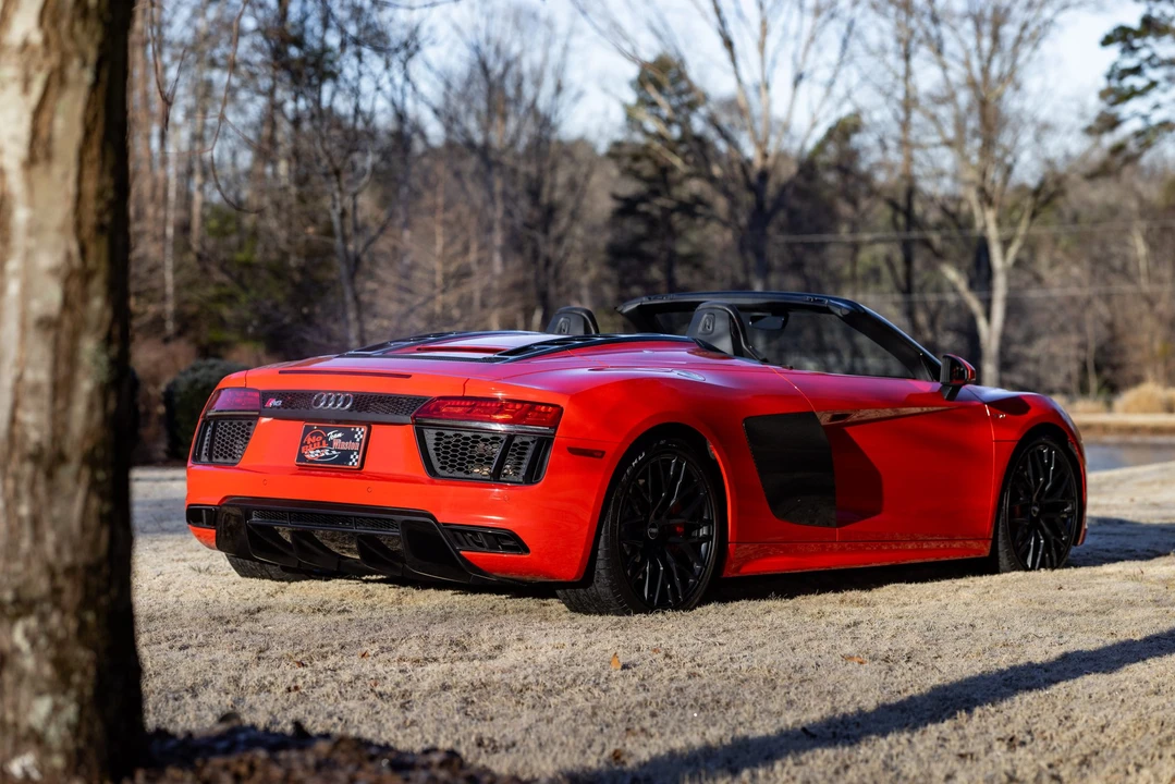 2018 Audi 4S R8 - Image 10 of 31