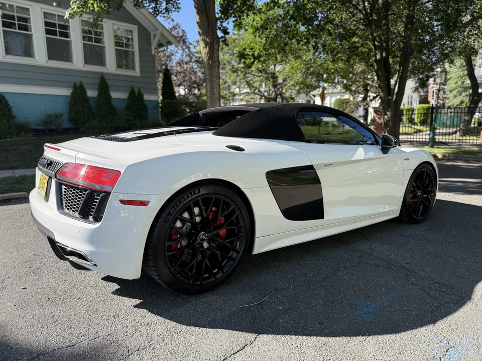2018 Audi 4S R8 - Image 12 of 31