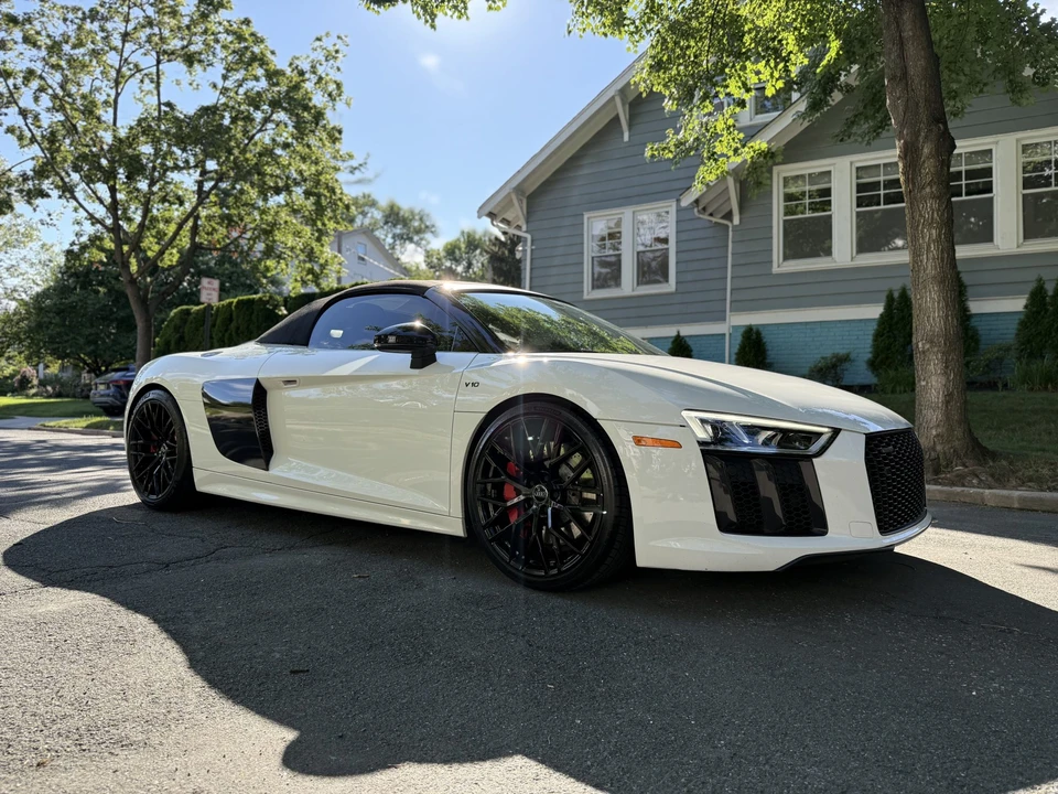2018 Audi 4S R8 - Image 7 of 31
