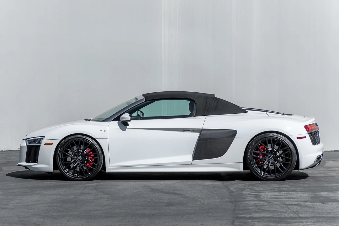 2018 Audi 4S R8 - Image 8 of 31