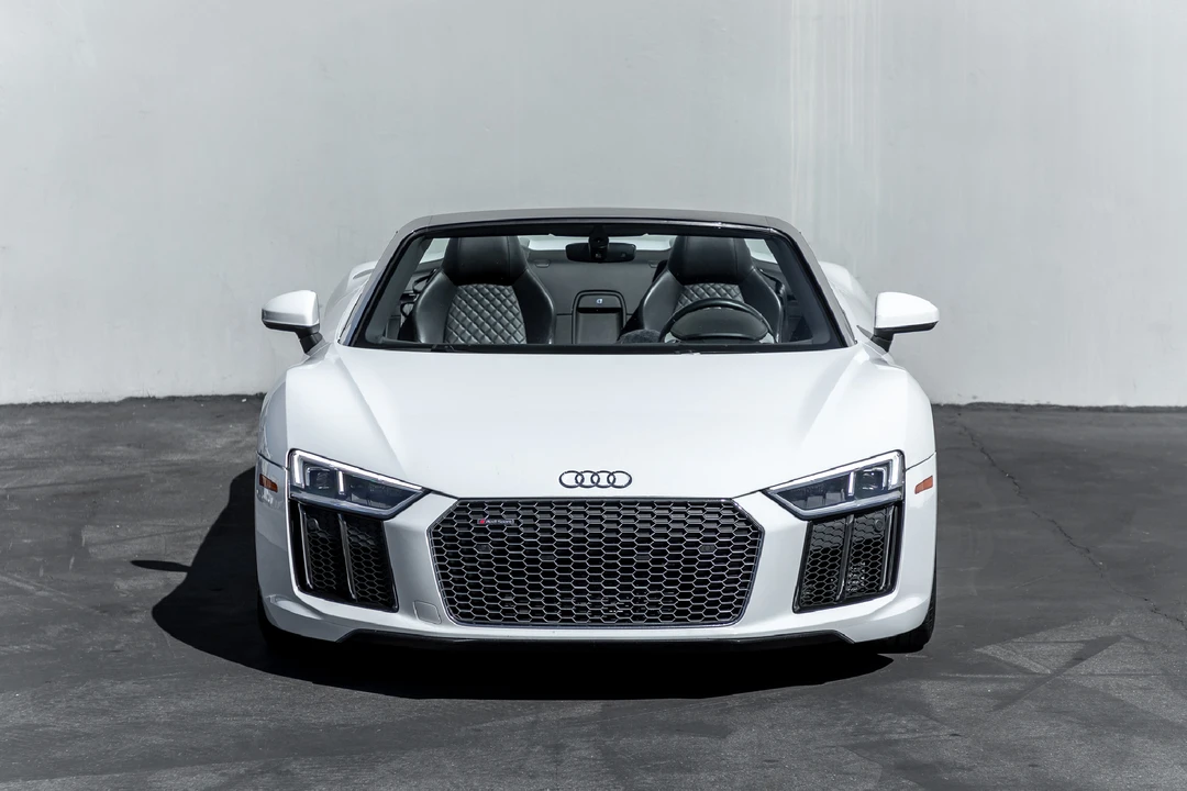 2018 Audi 4S R8 - Image 3 of 31