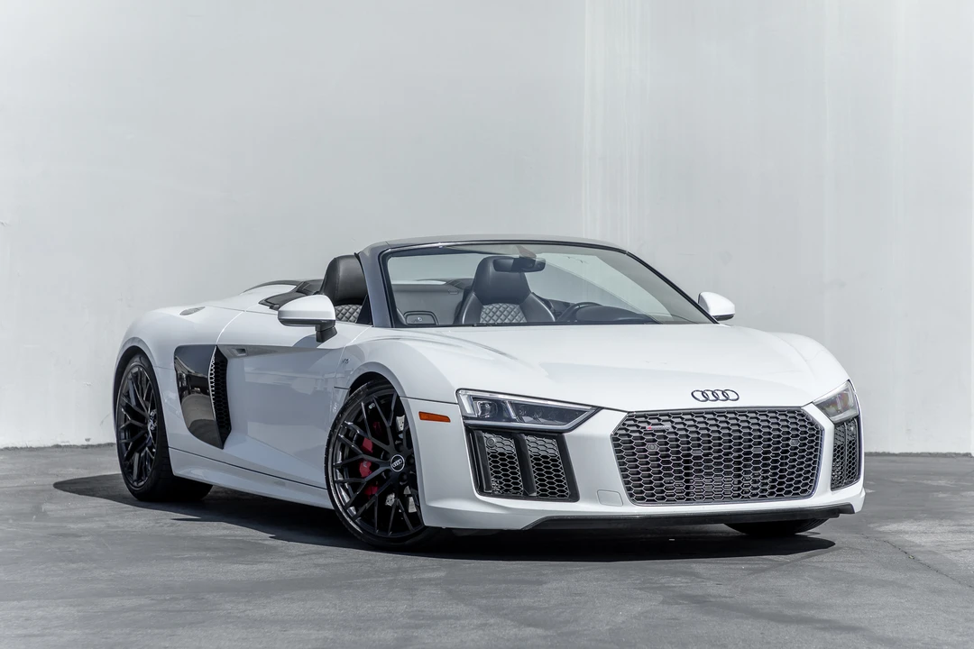 2018 Audi 4S R8 - Image 2 of 31