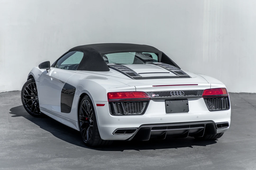 2018 Audi 4S R8 - Image 10 of 31