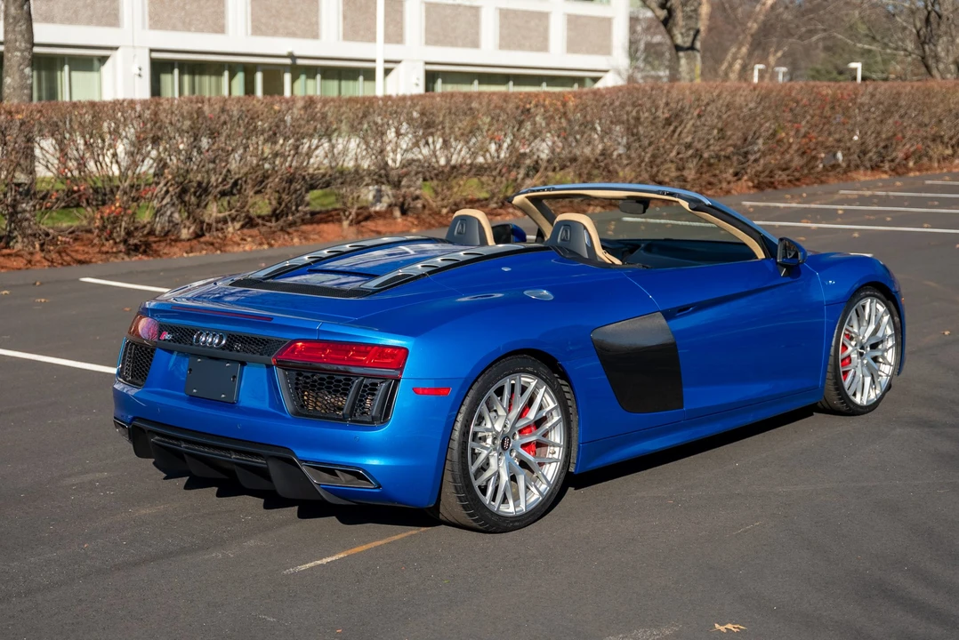 2018 Audi 4S R8 - Image 14 of 31