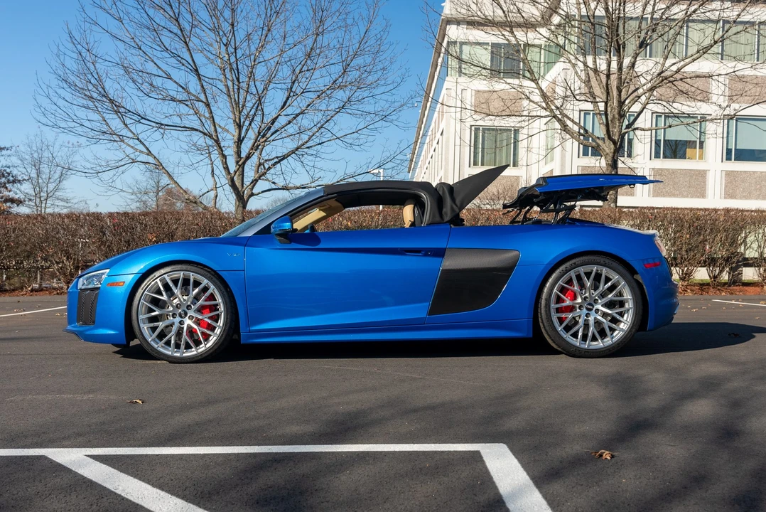 2018 Audi 4S R8 - Image 25 of 31