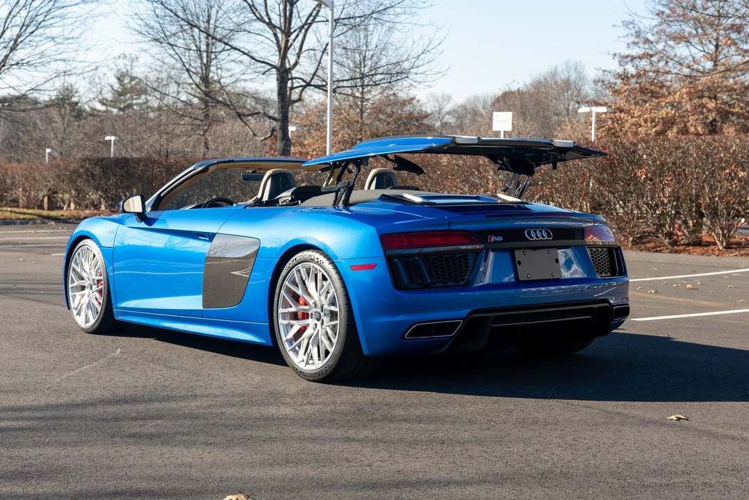 2018 Audi 4S R8 - Image 7 of 31