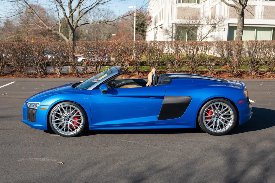 2018 Audi 4S R8 - Image 5 of 31