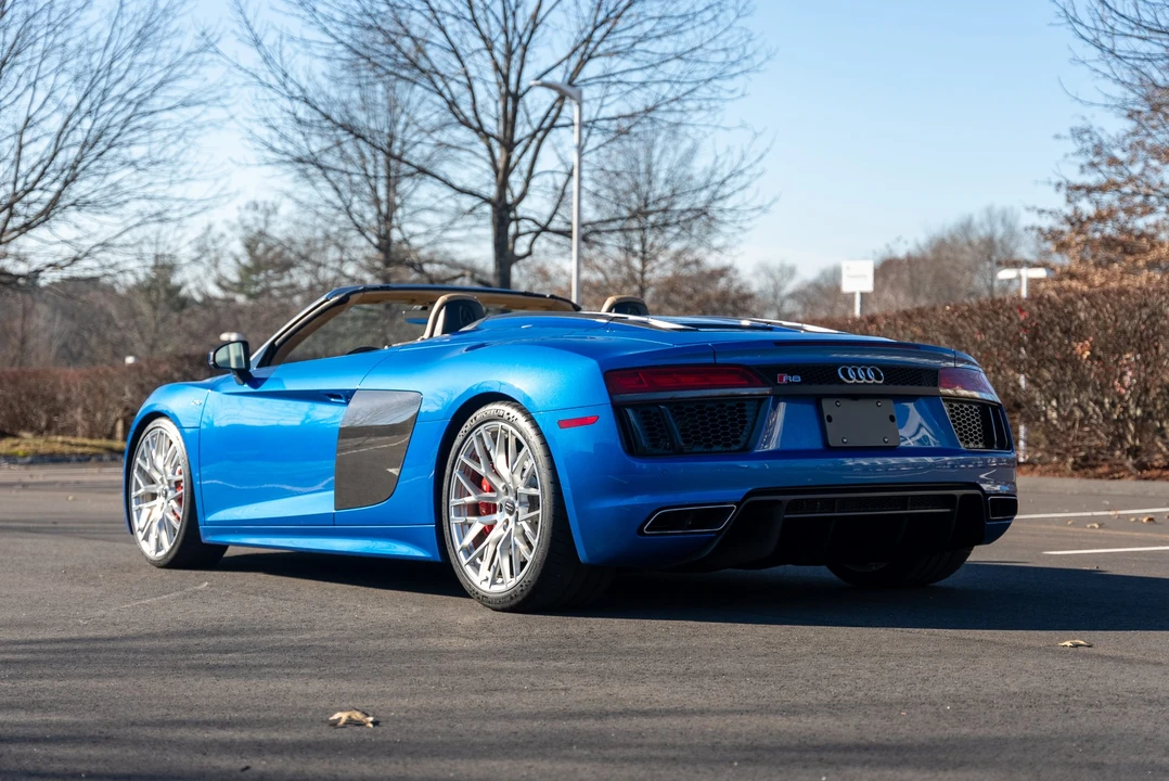 2018 Audi 4S R8 - Image 8 of 31