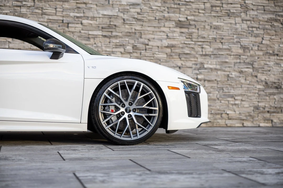 2018 Audi 4S R8 - Image 14 of 21