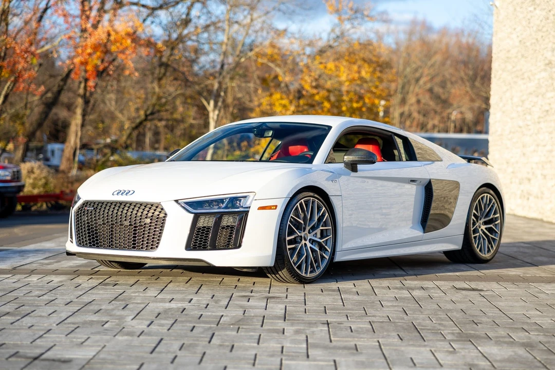 2018 Audi 4S R8 - Image 2 of 21