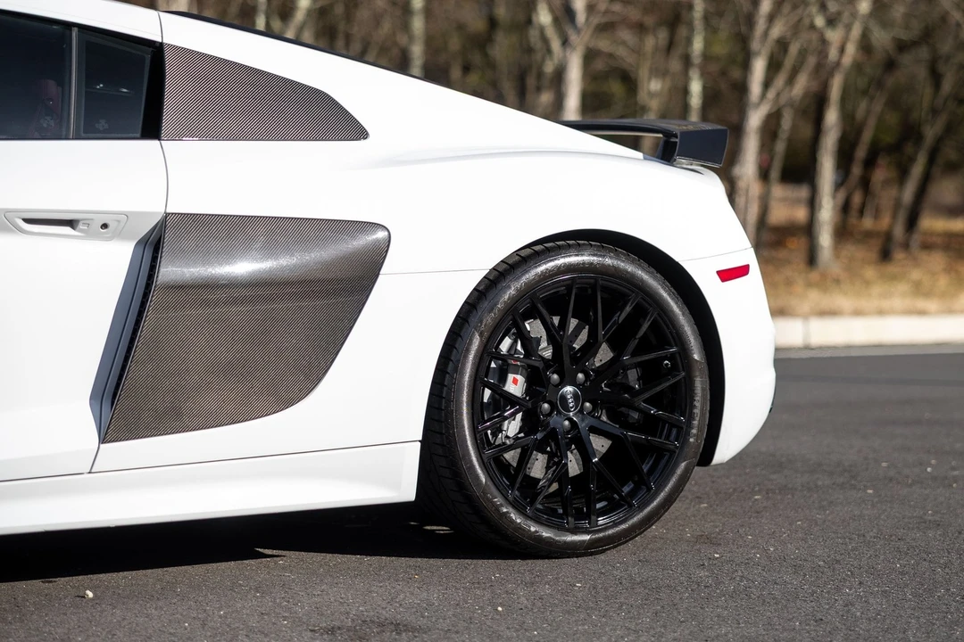 2018 Audi 4S R8 - Image 9 of 21