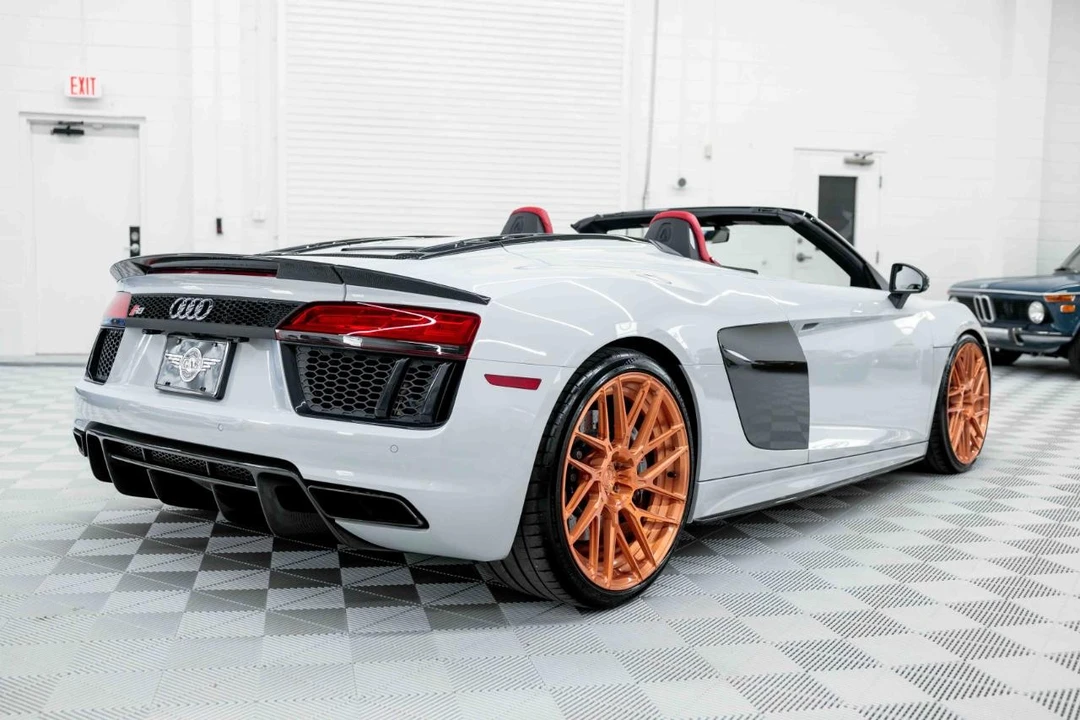 2018 Audi 4S R8 - Image 7 of 21