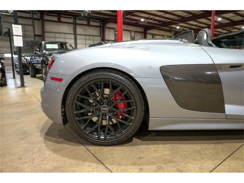 2018 Audi 4S R8 - Image 9 of 31