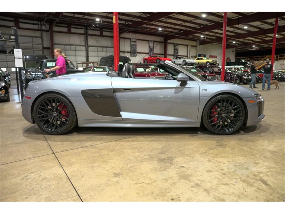 2018 Audi 4S R8 - Image 10 of 31