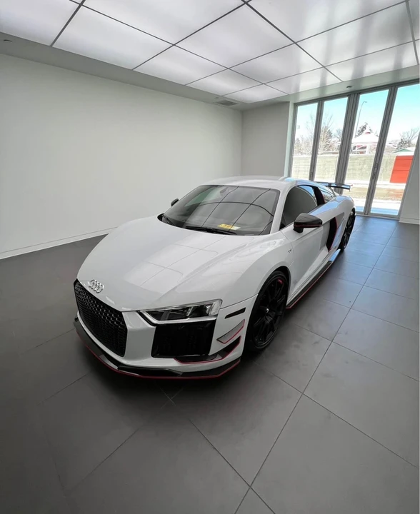 2018 Audi 4S R8 - Image 10 of 12