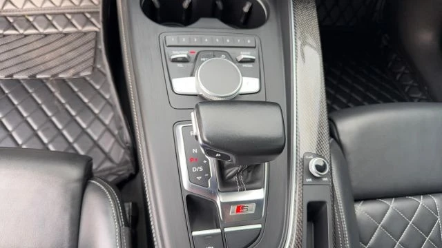 2018 Audi - Image 14 of 31