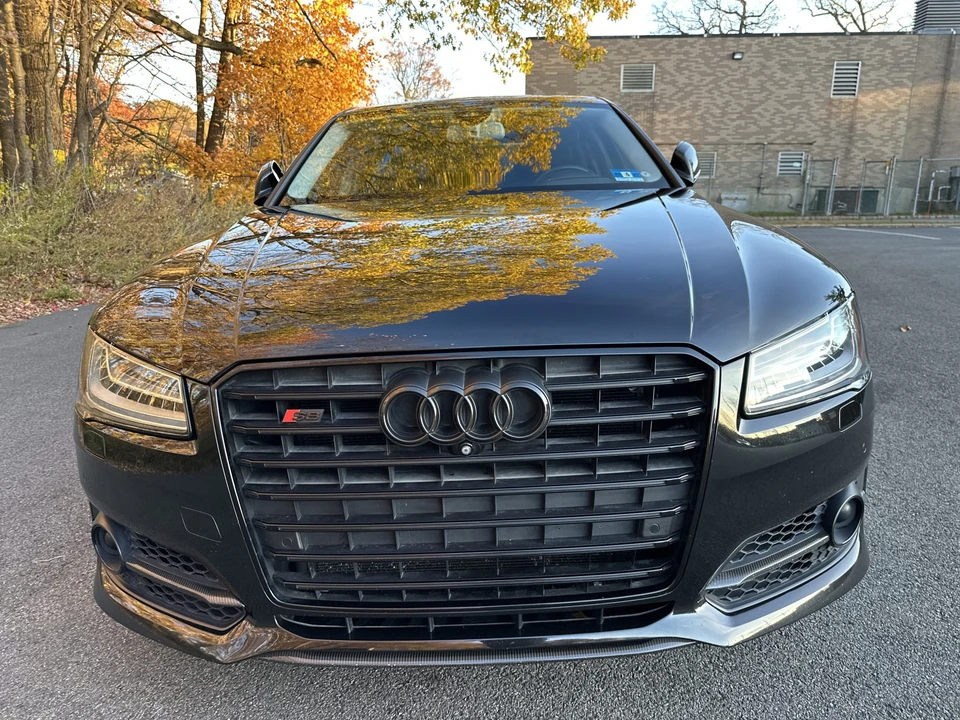 2018 Audi D4 S8 - Image 8 of 31