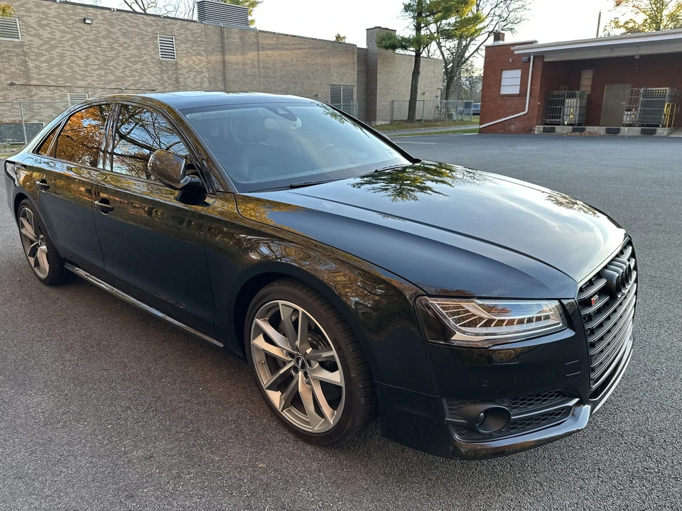 2018 Audi D4 S8 - Image 4 of 31