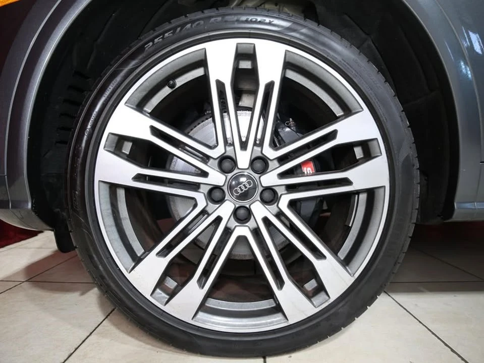 2018 Audi FY SQ5 - Image 5 of 18