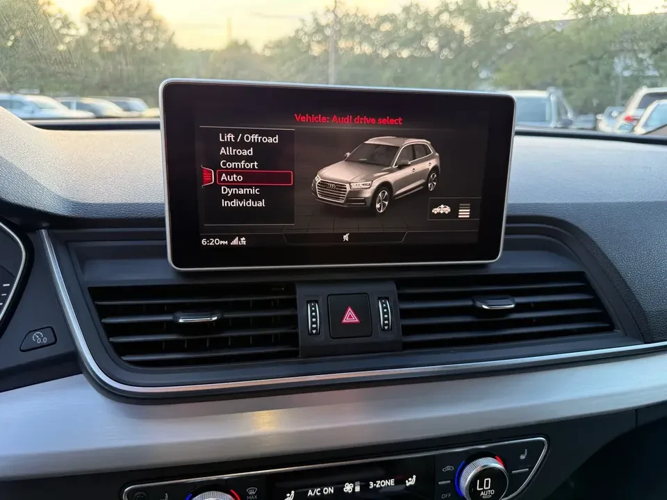 2018 Audi FY SQ5 - Image 11 of 17