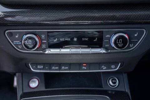2018 Audi FY SQ5 - Image 15 of 19
