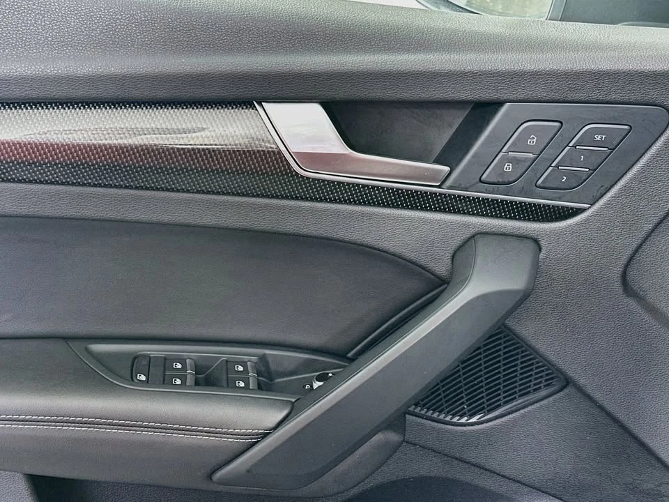 2018 Audi FY SQ5 - Image 10 of 19