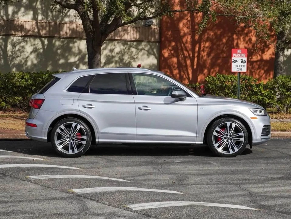 2018 Audi FY SQ5 - Image 10 of 17