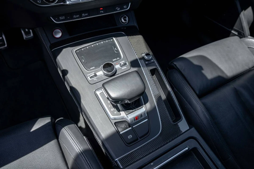 2018 Audi FY SQ5 - Image 16 of 19