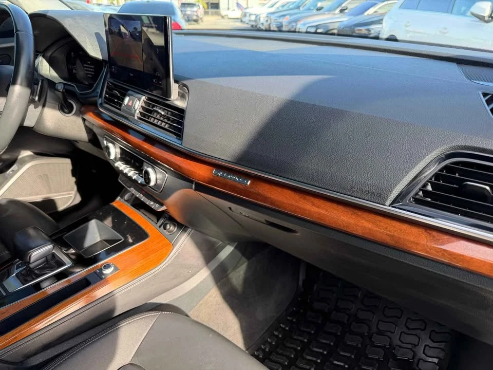 2018 Audi FY SQ5 - Image 11 of 17
