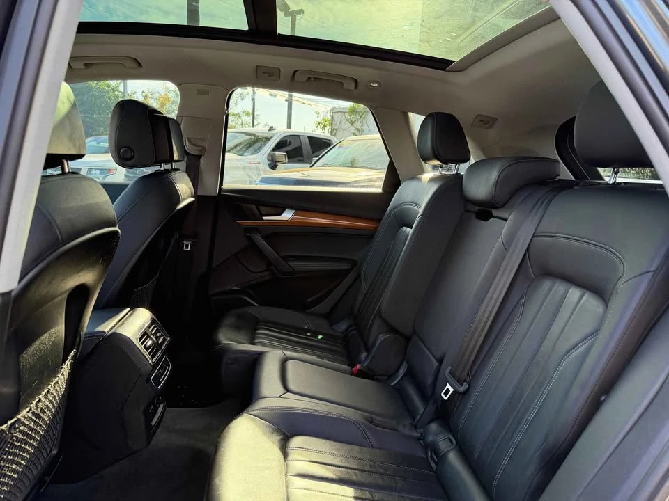 2018 Audi FY SQ5 - Image 9 of 17