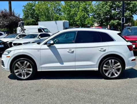 2018 Audi SQ5 Premium Sport Utility 4D