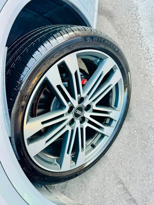 2018 Audi FY SQ5 - Image 11 of 20
