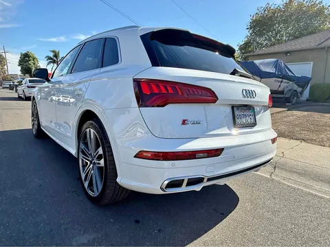 2018 Audi SQ5 Sportback Prestige Sport Utility 4D