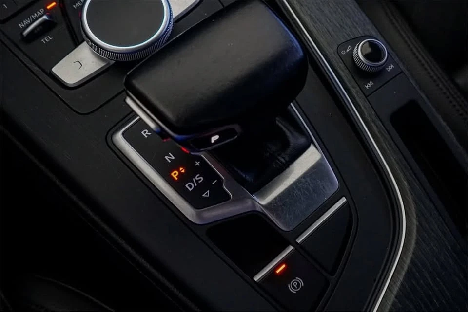 2018 Audi B9 A4 - Image 11 of 19