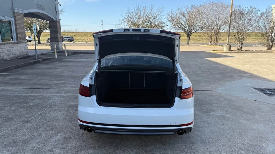 2018 Audi B9 A4 - Image 11 of 19