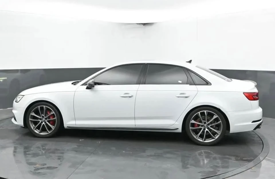 2018 Audi B9 A4 - Image 4 of 10