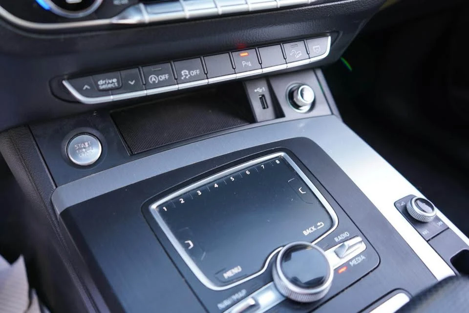 2018 Audi FY Q5 - Image 10 of 17