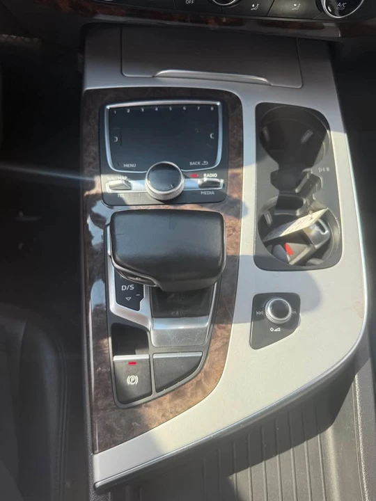 2018 Audi 4M Q7 - Image 9 of 15