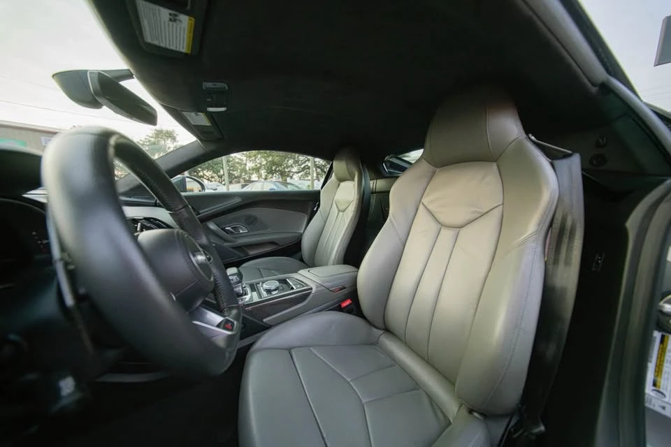 2018 Audi 4S R8 - Image 8 of 16