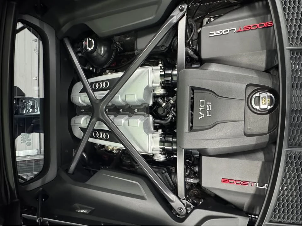 2018 Audi 4S R8 - Image 11 of 12