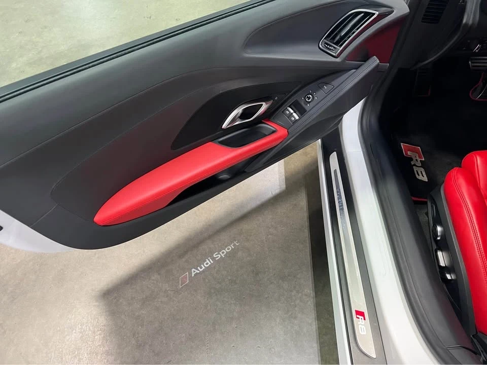 2018 Audi 4S R8 - Image 8 of 10