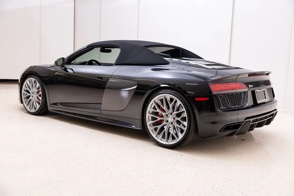 2018 Audi 4S R8 - Image 2 of 20