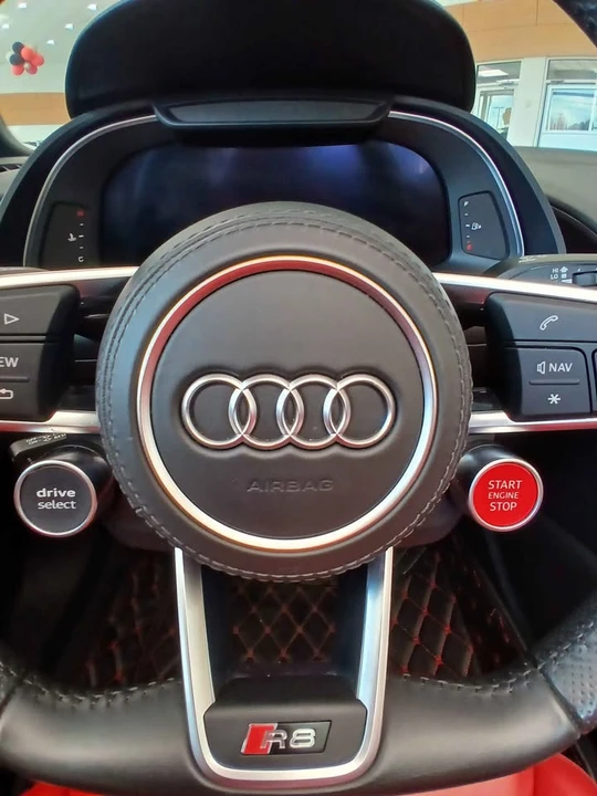 2018 Audi 4S R8 - Image 11 of 12