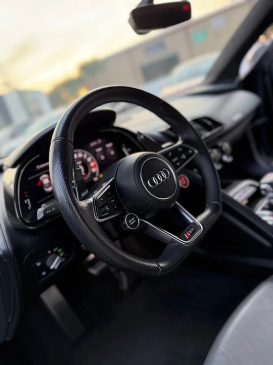 2018 Audi 4S R8 - Image 7 of 15